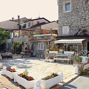 Lovely Es Umag