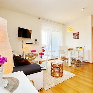 Vacation In - Mirna Apartment