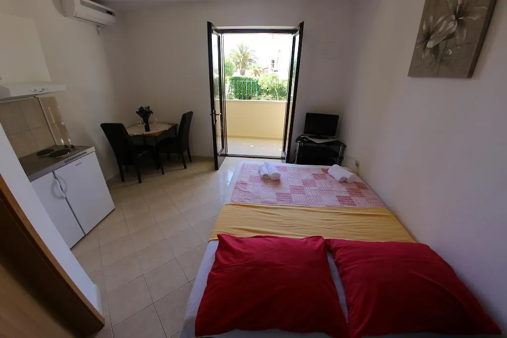 Apartments Vedrana Zadar