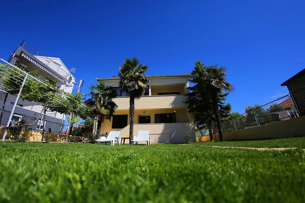 Apartments Vedrana Zadar